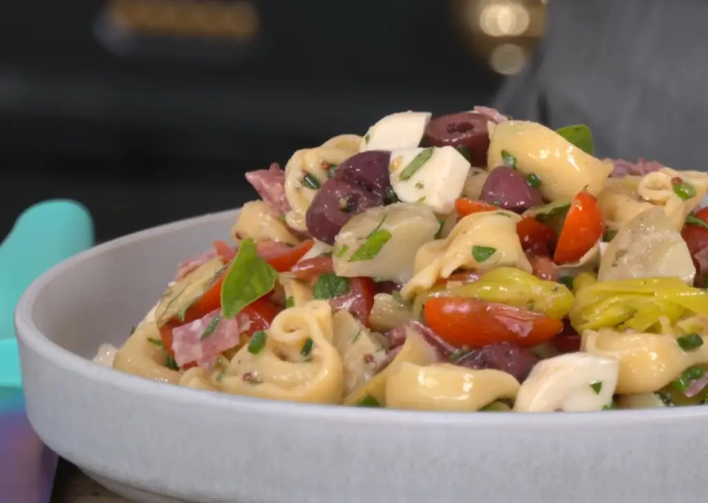 Antipasto Tortellini Salad 6 Italian pasta salad