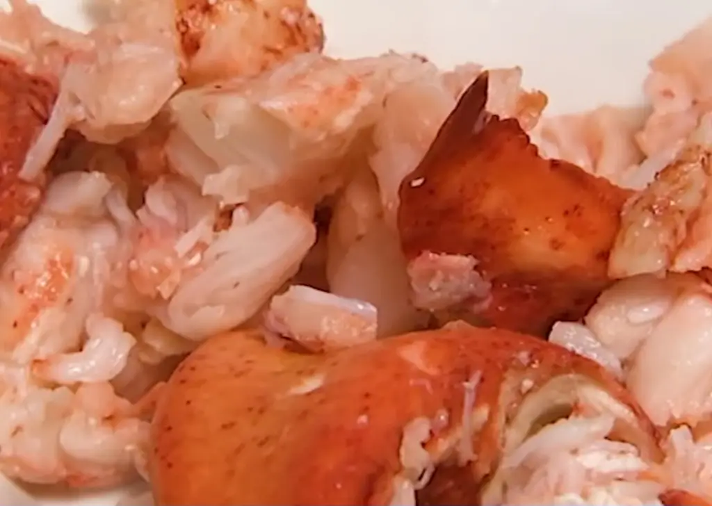 Lobster Pappardelle : Recipe, Variations, and Pro Tips 6 lobster tail pasta