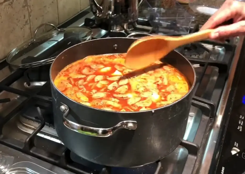 Creamy Tuscan Tortellini Soup Recipe: Classic Italian Comfort 10 sausage tortellini soup