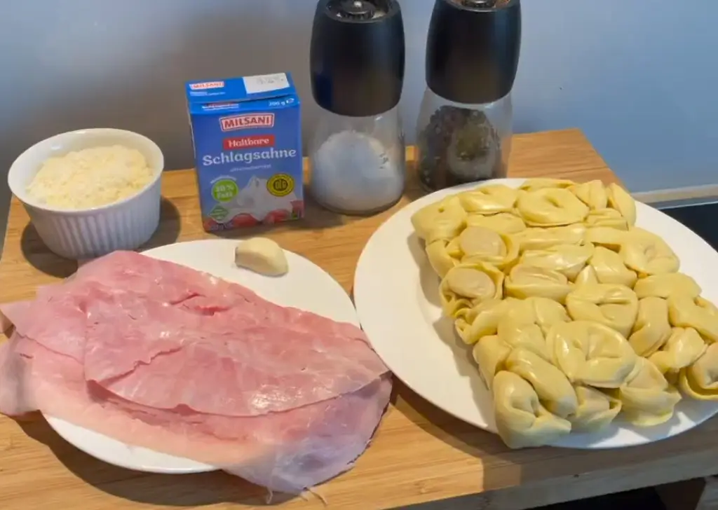Tortellini alla Panna 4 Tortellini alla Panna Ingredients